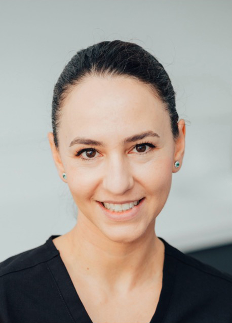 Dr Elena Tamas